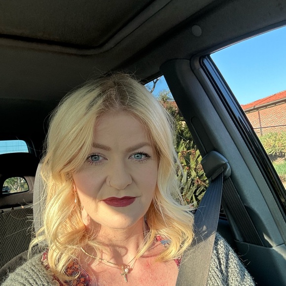 Meet your Posher, Laura - Picture 14 of 16